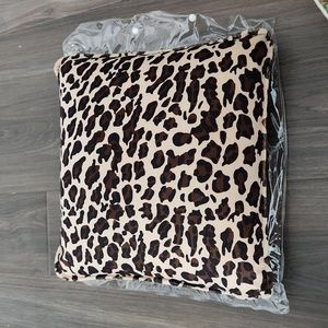 NWOT Pressure Activated Massage Pillow Big Leopard pattern